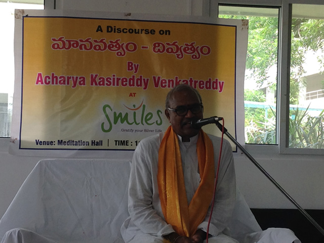A Discourse on MAANAVATVAM - DAIVATVAM by Acharya Kasireddy
Venkatreddy at SMILES 