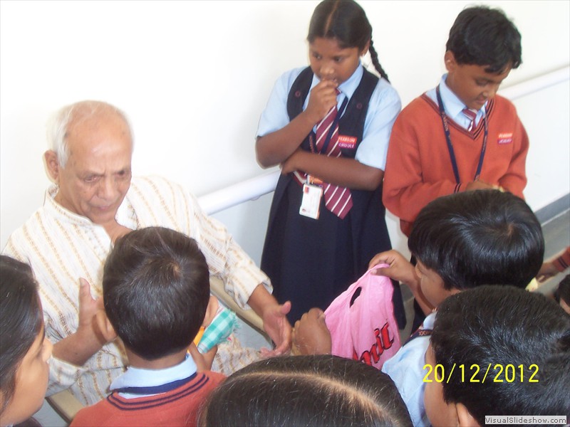 School children at Smiles-old age home in hyderabad (7)